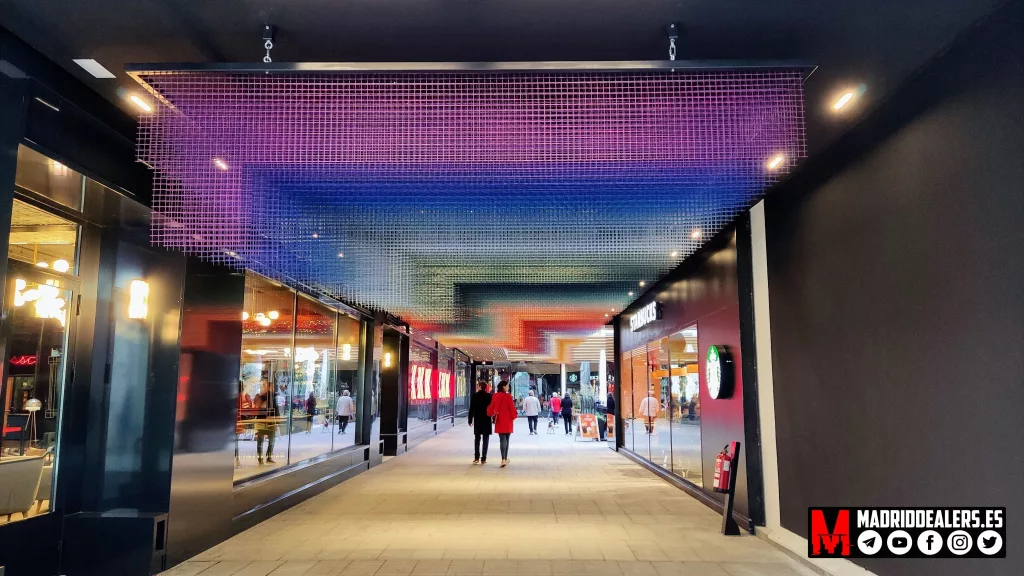 Centro Comercial Torre Caleido