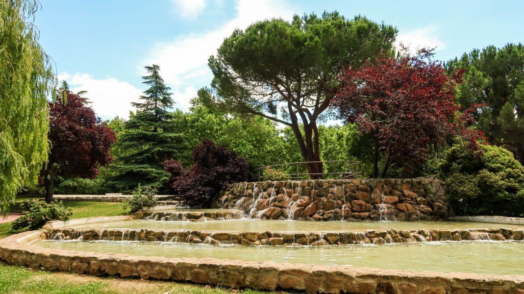 Parque de Moratalaz: Un Refugio Verde en el Corazón de Madrid