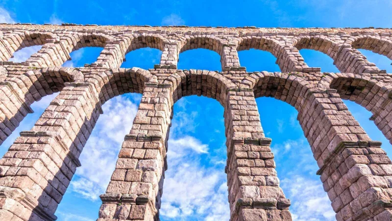 Acueducto de Segovia: una maravilla romana de 167 arcos