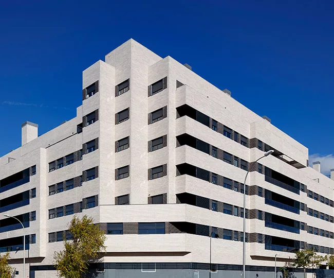 Las Terrazas del Sureste: 102 viviendas con piscina en Vallecas