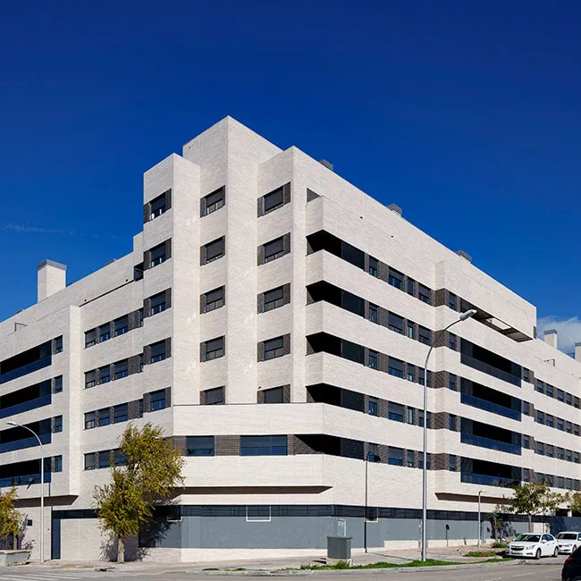 Las Terrazas del Sureste: 102 viviendas con piscina en Vallecas