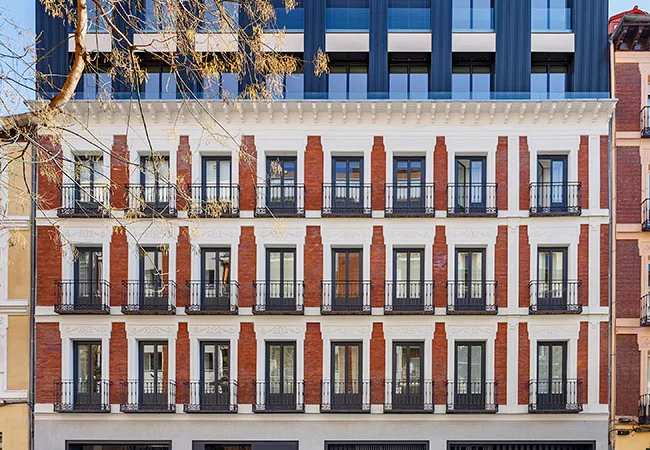 Rehabilitación y ampliación en García de Paredes 4