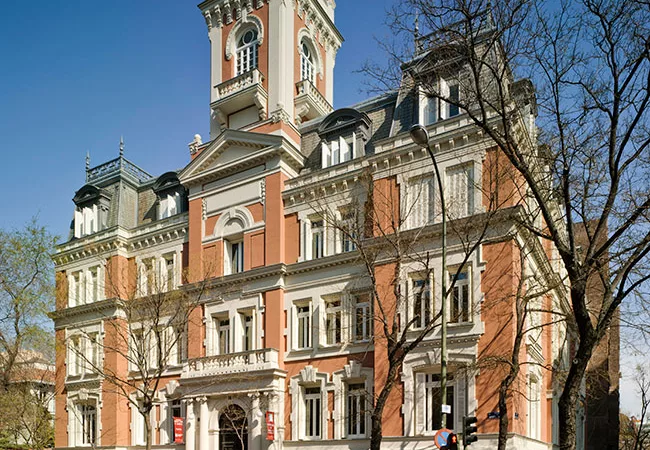 Rehabilitación del Instituto Internacional de Madrid por Cano y Escario