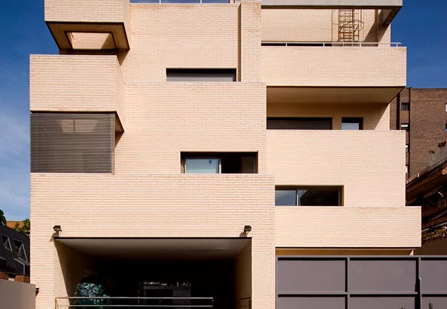 Residencial Arturo Baldasano: Exclusividad y Diseño en Madrid