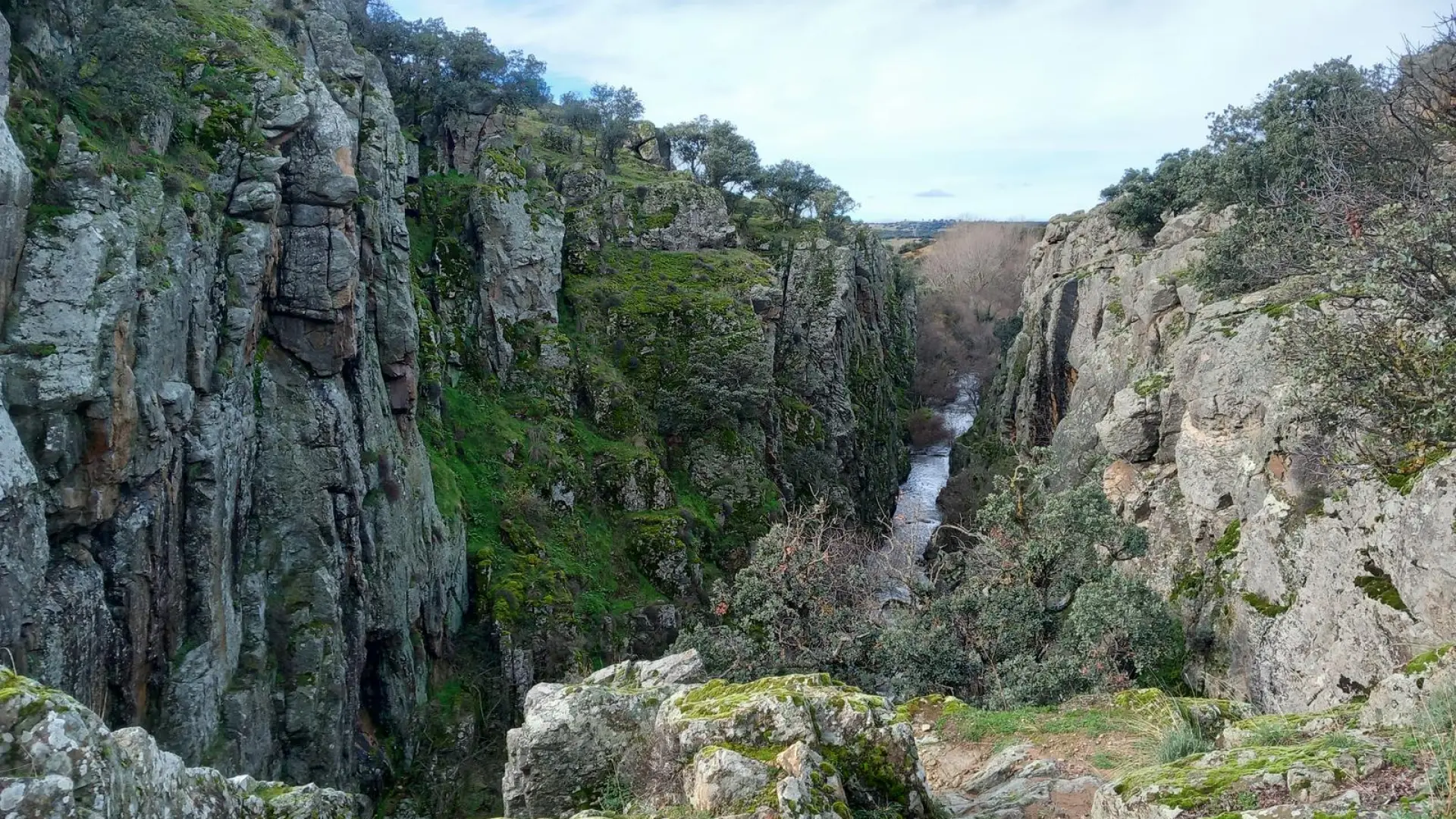 Ruta de la Risca de Valdeprados: un cañón de 40 metros a menos de una hora de Madrid