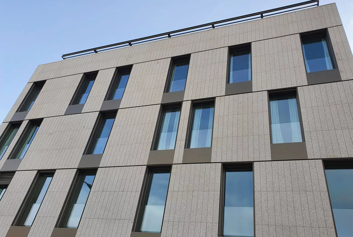 Residencial Plaza Duque de Pastrana 7, Madrid: Exclusividad y Diseño en Chamartín
