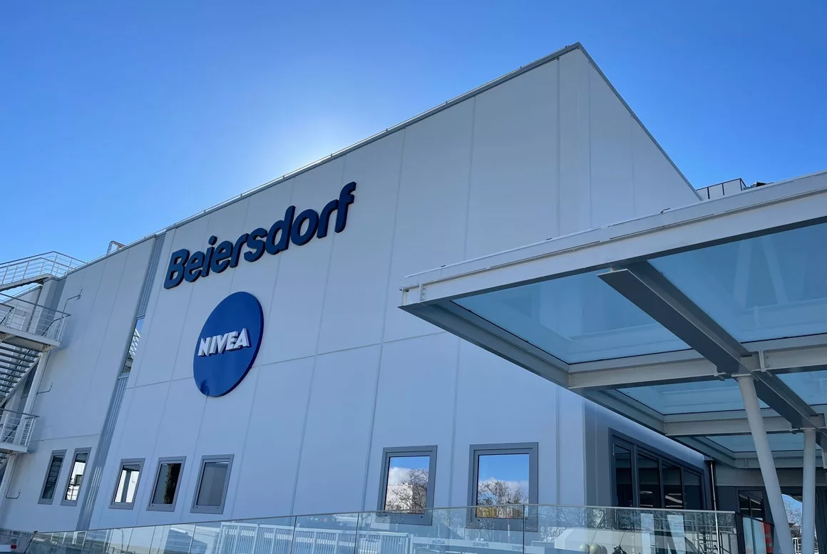 Fábrica de NIVEA Beiersdorf Manufacturing Tres Cantos: Innovación y Sostenibilidad en Madrid