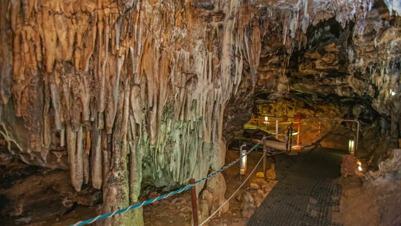Cueva de los Enebralejos: un museo subterráneo en Segovia