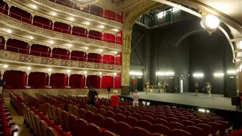 150 años del Teatro de la Comedia: un viaje por su historia