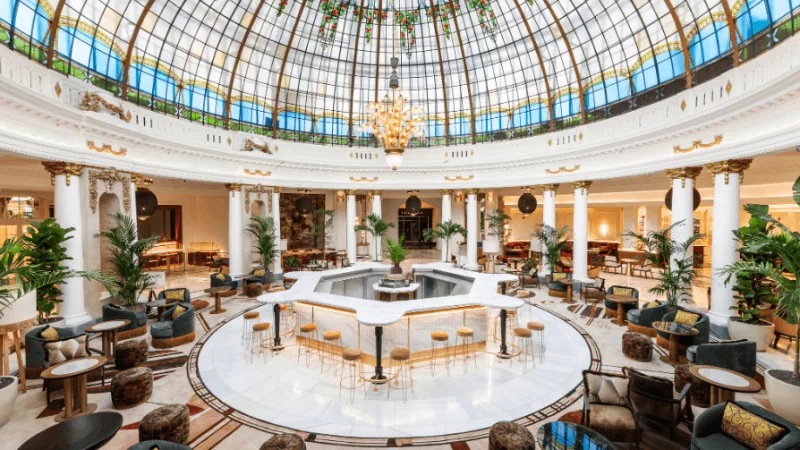 Mercadillo navideño en el Hotel Palace de Madrid: una cita imprescindible