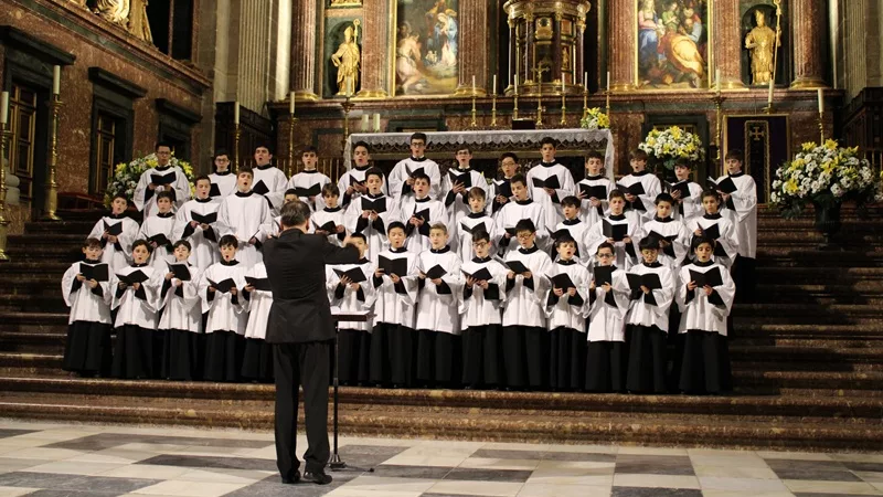 Gran concierto de Navidad de la Escolanía de El Escorial en el teatro Fernán Gómez