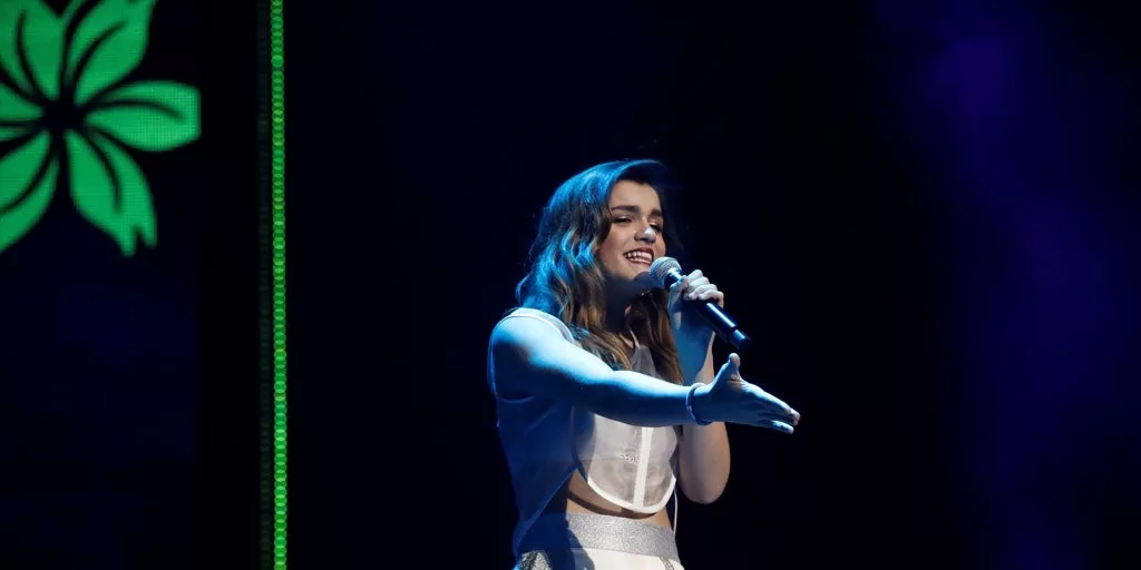 Concierto sorpresa en Sol con Dellafuente y Amaia