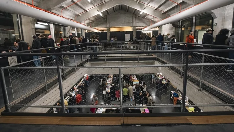 MiraLookBooks 2025 en Serrería Belga