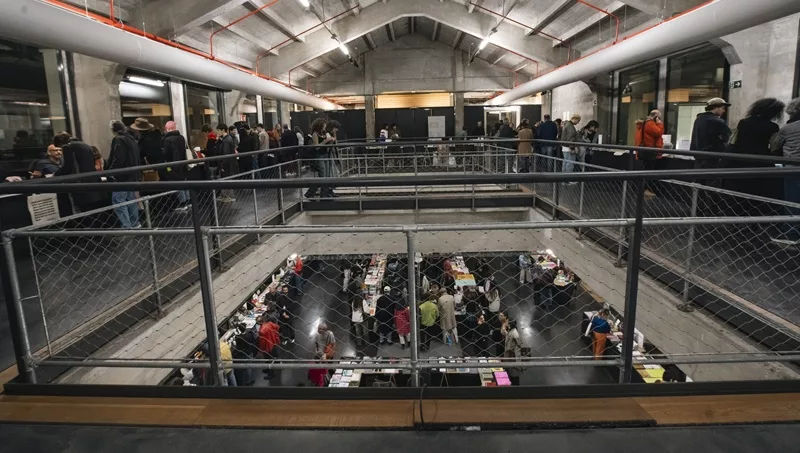 MiraLookBooks 2025 en Serrería Belga