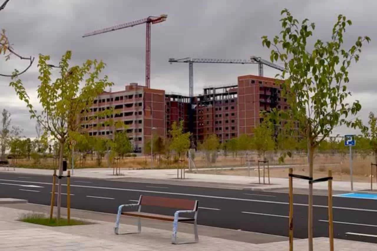 Concursos de arquitectura EMVS en Los Berrocales