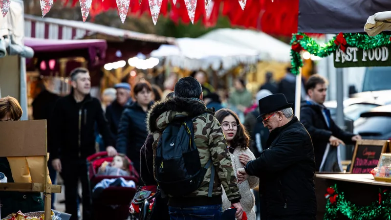 Mercado navideño Fantasía de Pinto y su Tren de la Fantasía