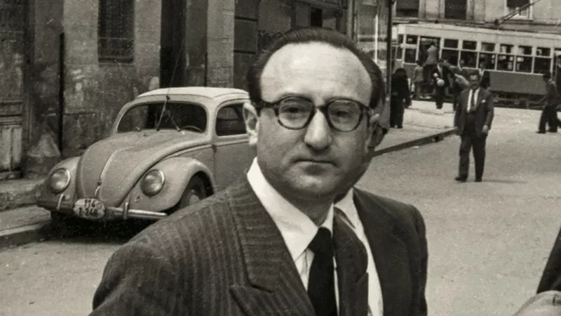 Homenaje a Leopoldo de Luis en Tetuán