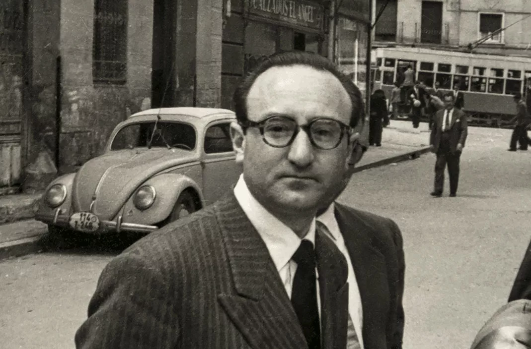 Homenaje a Leopoldo de Luis en Tetuán