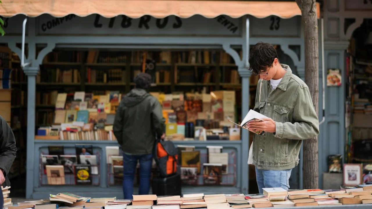 Feria de libros de la Cuesta de Moyano en Madrid declarada Bien de Interés Cultural