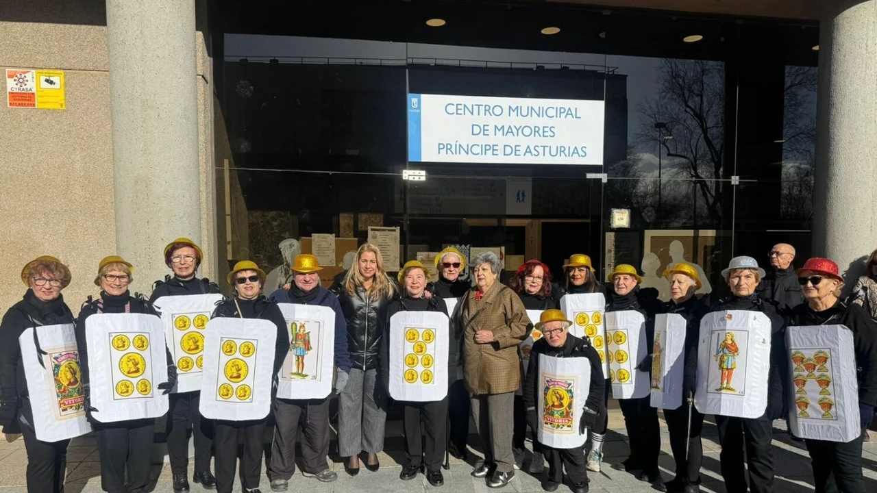 Ciudad Lineal celebra el Carnaval 2026 con una jornada para mayores en Madrid