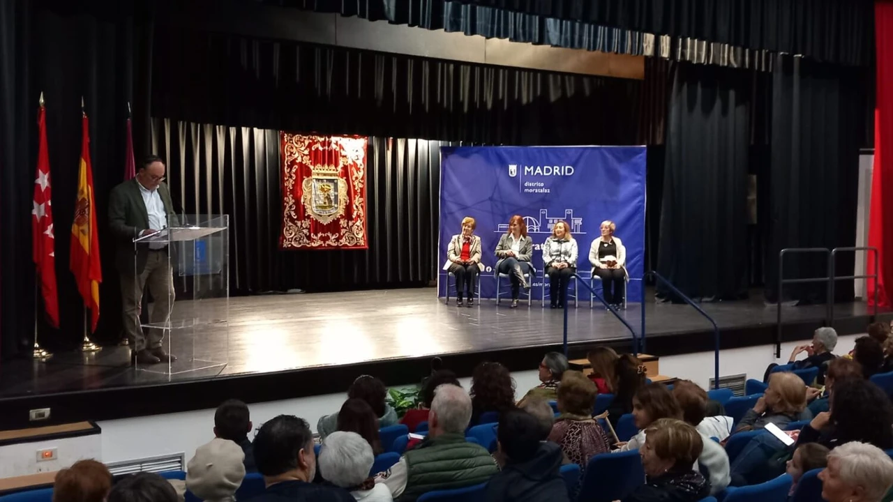 Moratalaz reconoce la trayectoria de cuatro mujeres por el Día ...